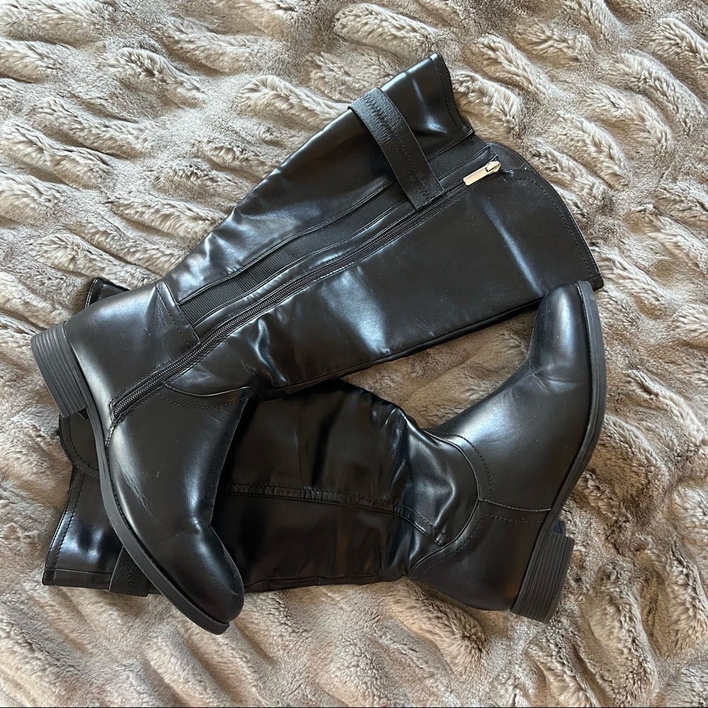 WIDE CALF BLACK LEATHER BOOTS